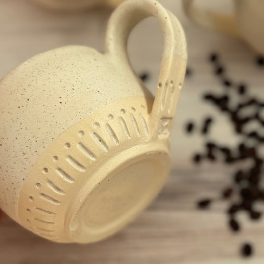 Mugs: Carved Creamy White