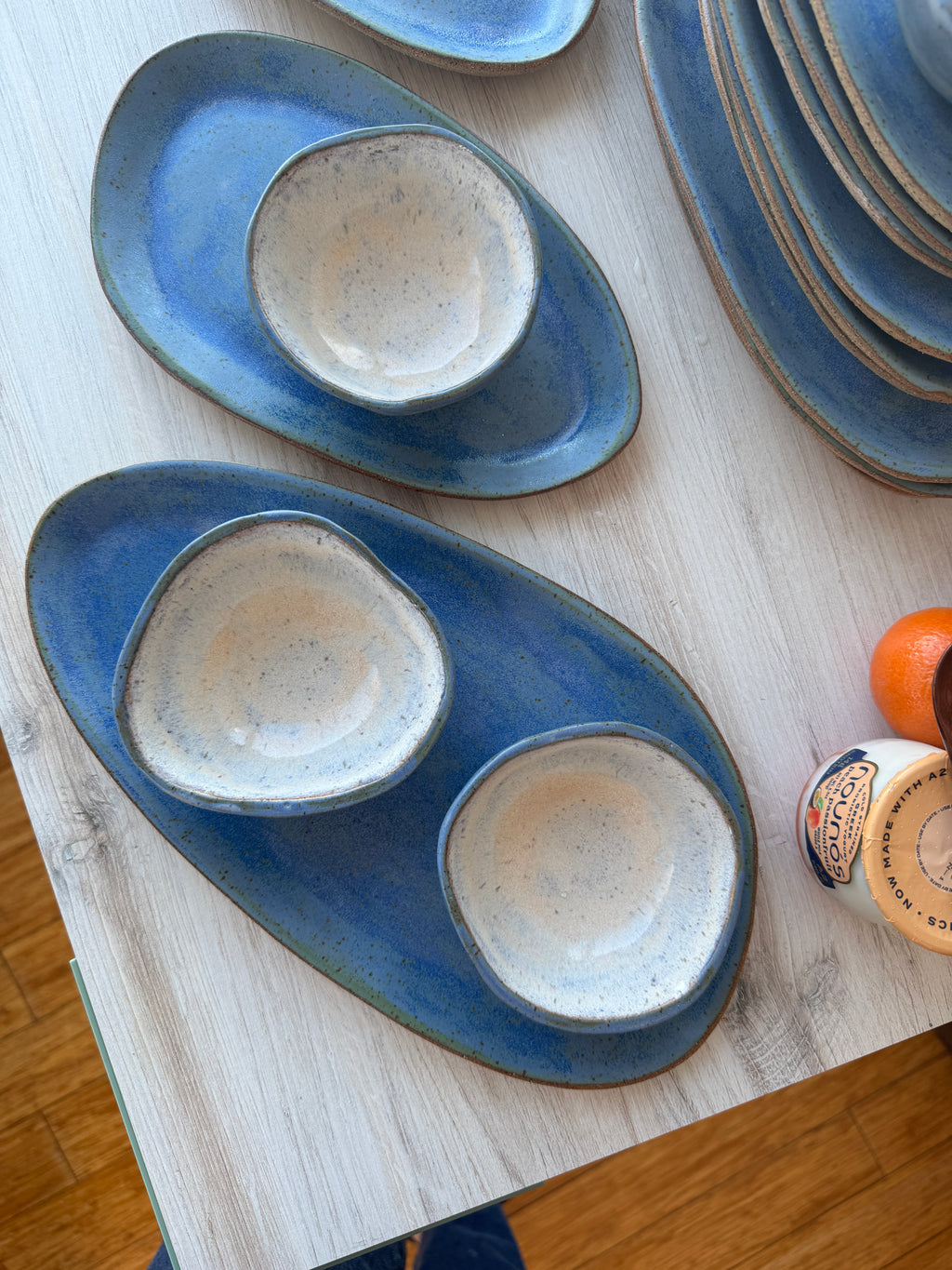 Bowl & Plate: Capri Blue Pebble collection